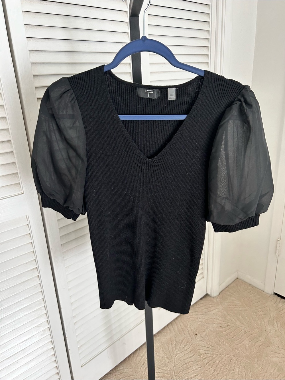 Tahari Black V-Neck Puff Sleeve Knit Top